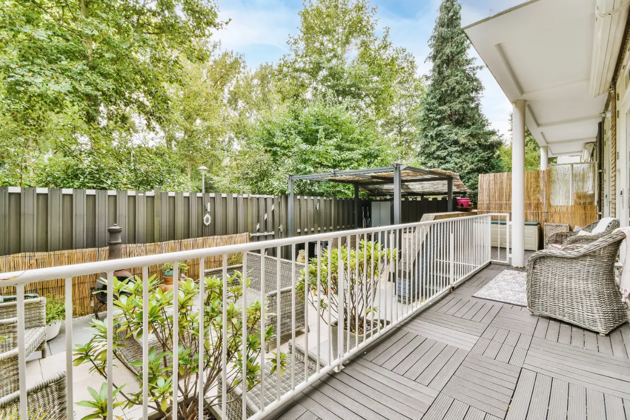 New deck built in Connecticut